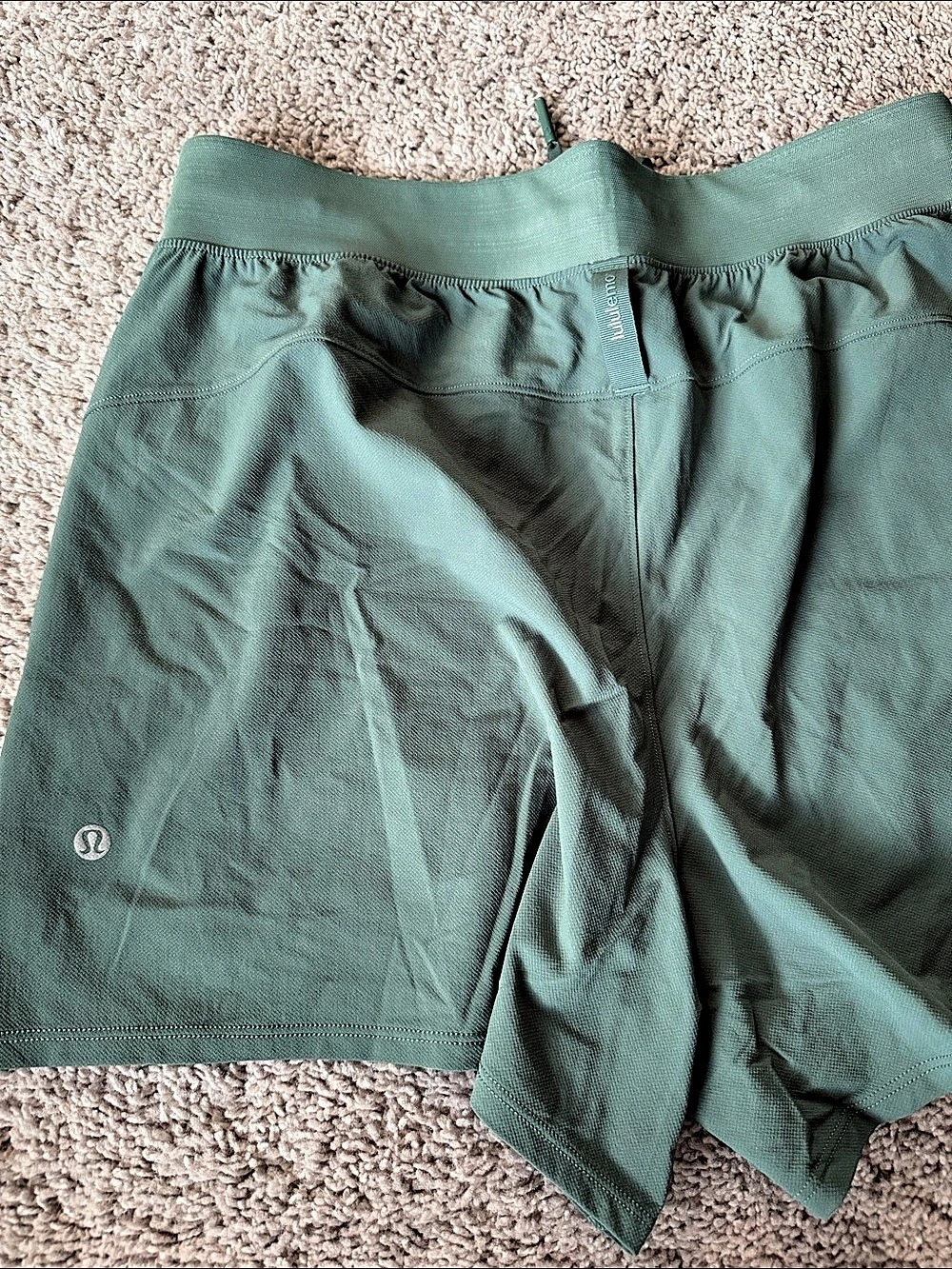 lululemon License to Train High-Rise Short 4" Green Size 8 - Picture 6 of 7